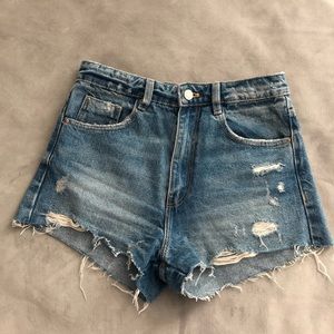 Perfect condition, Zara ripped jean shorts!